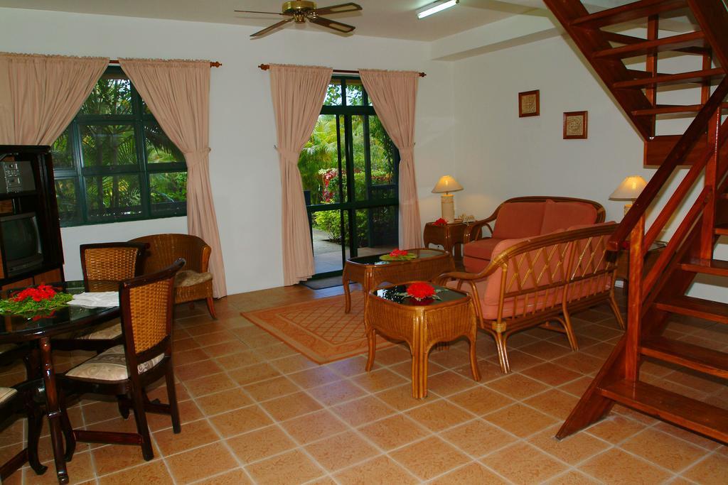 Grand West Villas Nadi Exterior foto