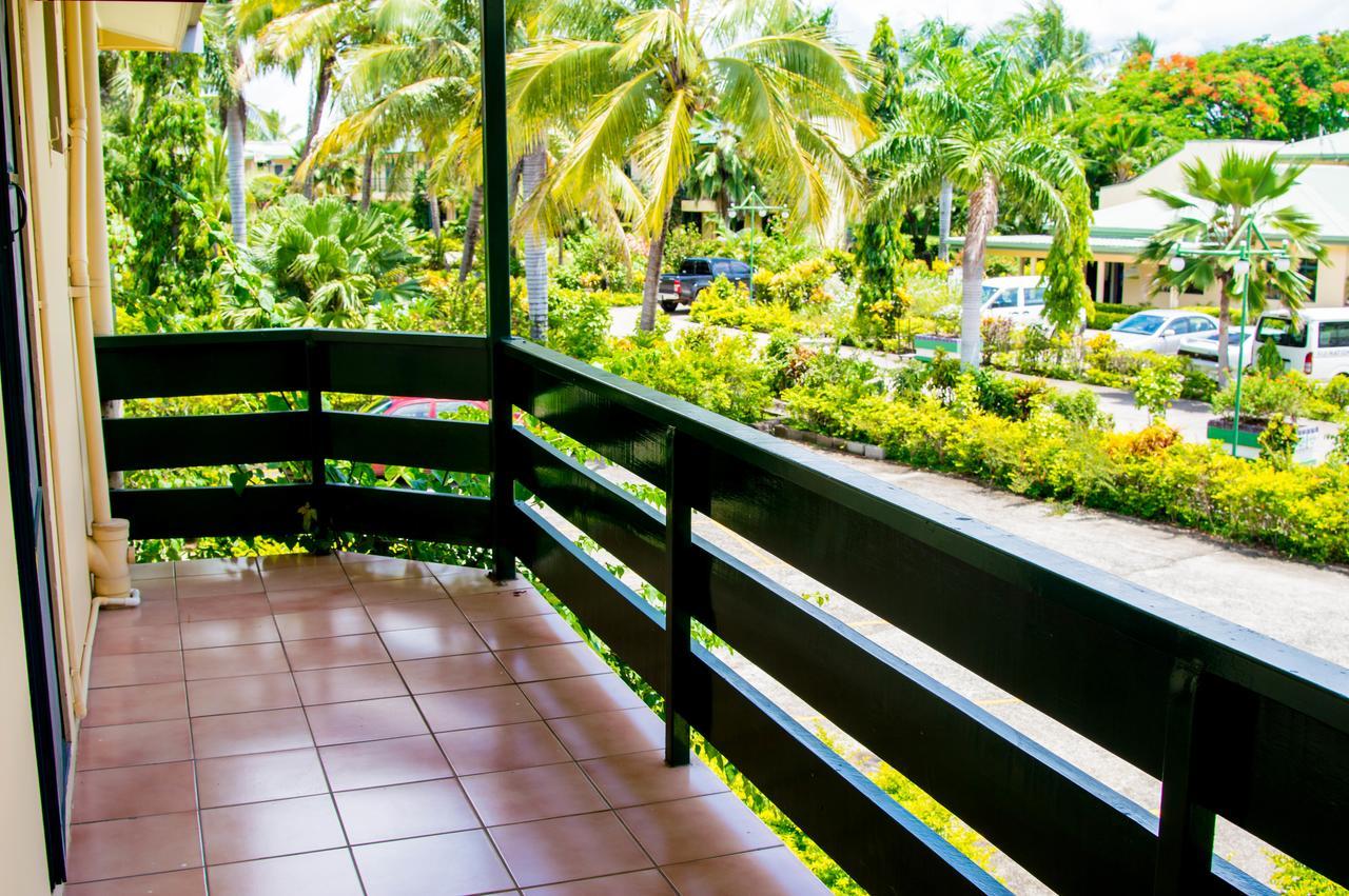 Grand West Villas Nadi Exterior foto